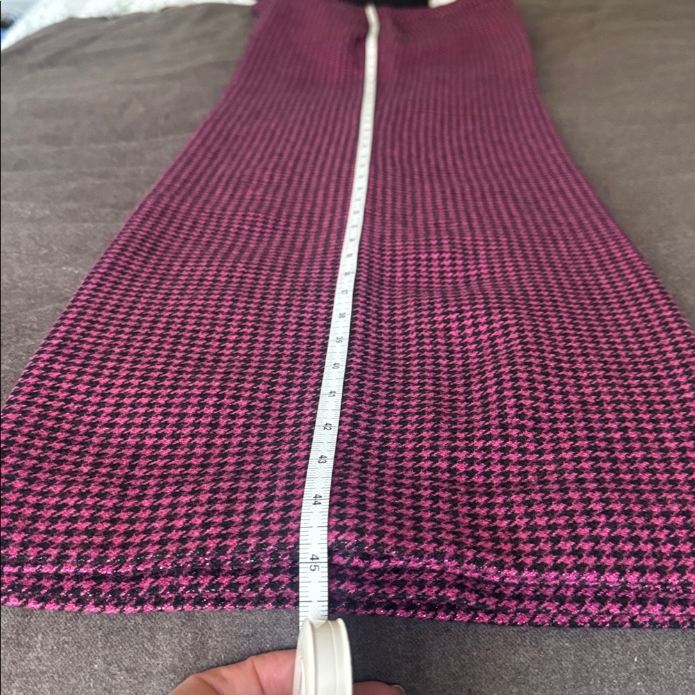 L'AGENCE Magenta Houndstooth Wide-Leg Pants - Picture 8 of 9